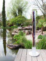 moderne Gläser im Garten